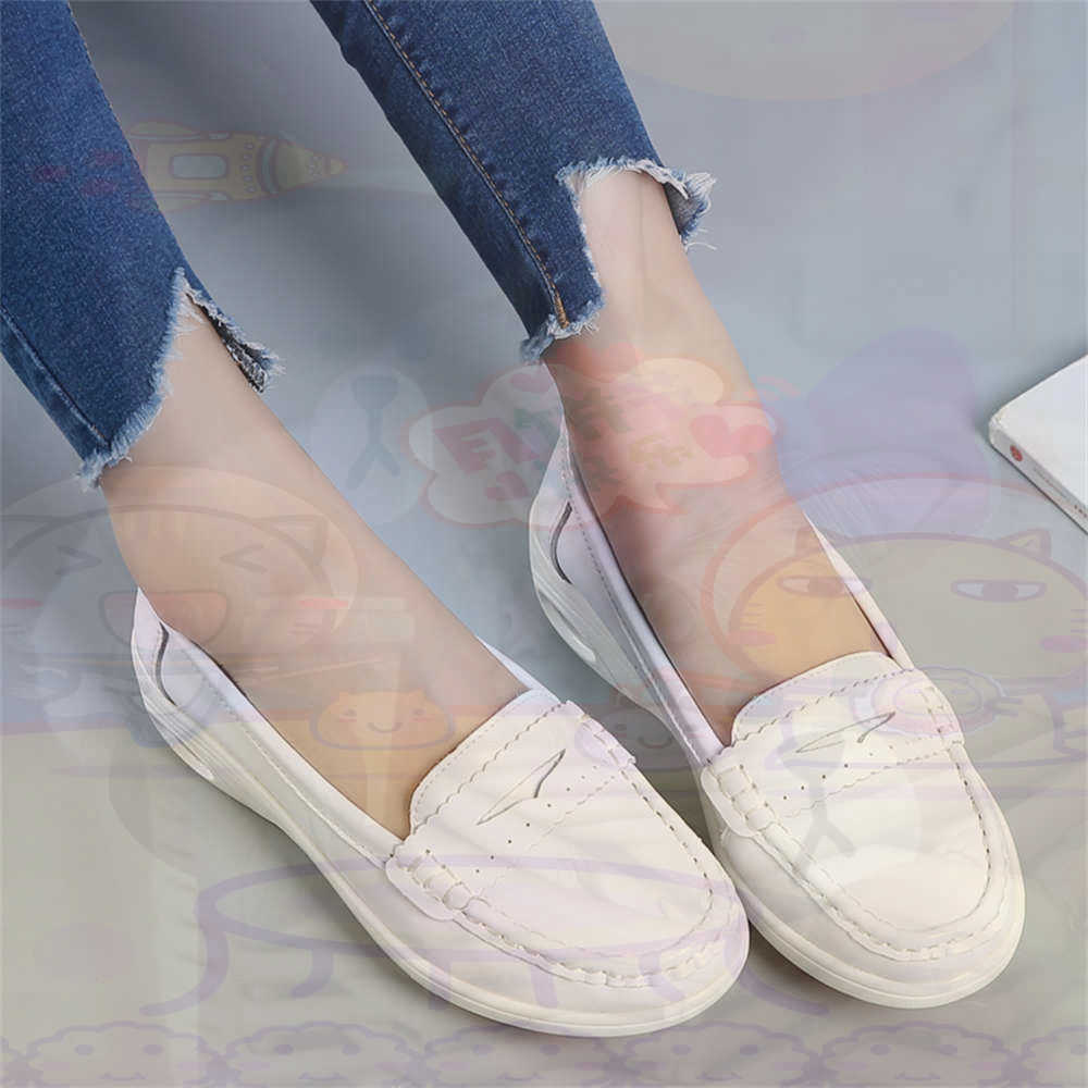 Luxury Lifestyle News - Yumuşak Slip-on Bayan Büyük Boy Ayakkabı