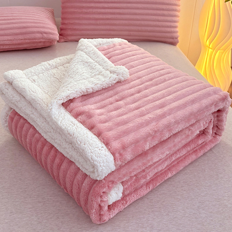 Cashmere Throw Blanket - 1 Adet Suni Tavşan Peluş Çizgili